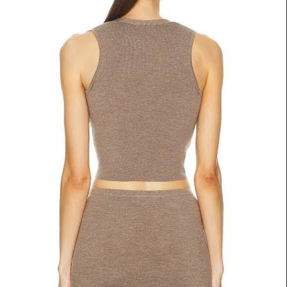 Eterne Cashmere Vest - Picture 6 of 8